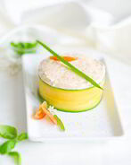 Пирожные с томатным муссом и морковным кремом