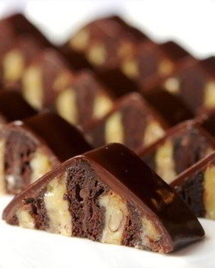 Рецепт шоколадных пирожных с кремом из мятного ликера