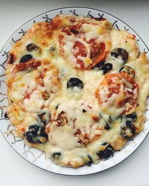 Диетическая пицца на курином тесте