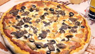 Пицца с грибами