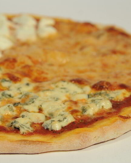 Рецепт пиццы четыре сыра