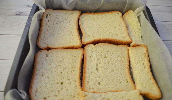 пицца на хлебе