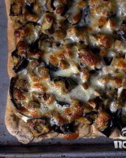 Рецепт пиццы с баклажанами и оливками