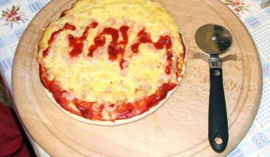 пицца с креветками