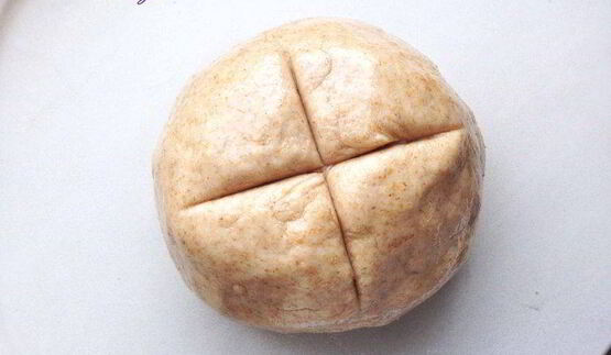 пицца с шиитаке и пастой из грецкого ореха