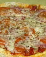 Пицца с сыром в мультиварке