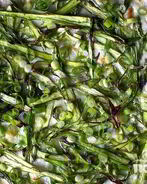 Пицца со спаржей и луком