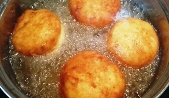 картофельные пончики с куриными кексами