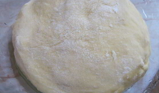 пончики с клубничной начинкой