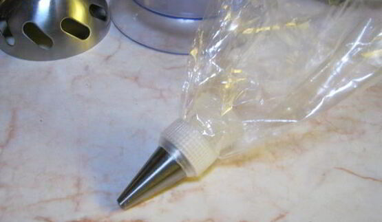 пончики с клубничной начинкой