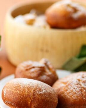 Пончики с начинкой из айвы