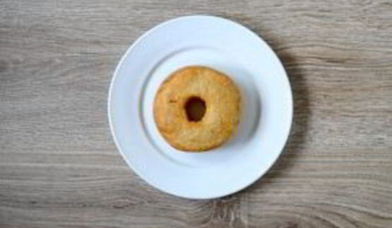 пончики во фритюре с шоколадом