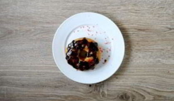 пончики во фритюре с шоколадом