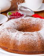 Коврижка на кефире с вареньем