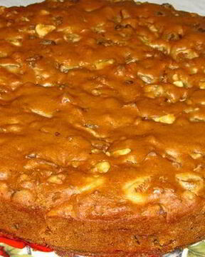 Постная коврижка с изюмом и грецким орехом