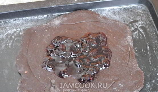 пряник шоколадный с вареньем