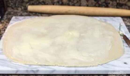 рулетики с корицей и глазурью