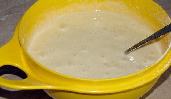 фруктовая шарлотка с шоколадной глазурью