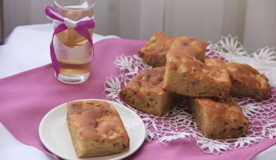 шарлотка на кефире