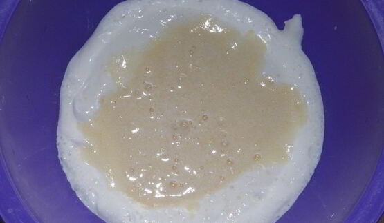 шарлотка на сметане с яблоками