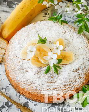 Шарлотка с бананами