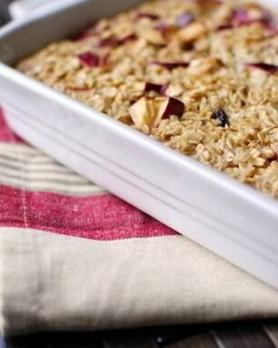 Шарлотка с овсянкой