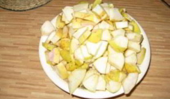 шарлотка со сметаной и яблоками