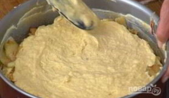 яблочная шарлотка на сидре