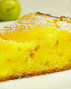 Яблочная шарлотка с цедрой