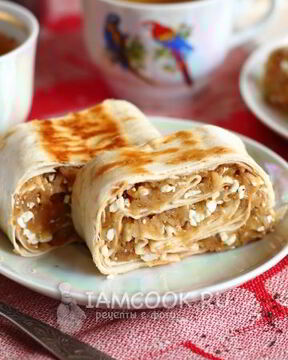 Ленивый штрудель из лаваша с яблоками