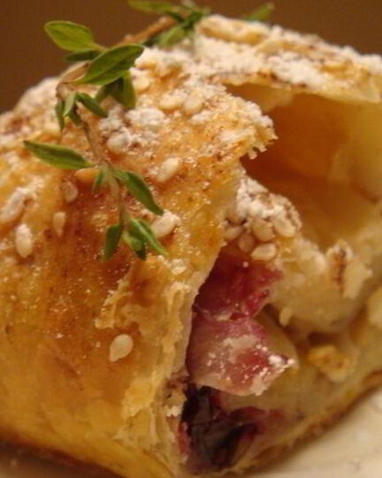 Рецепт штруделя бананово-смородиновый