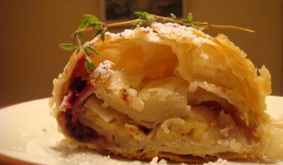 штрудель бананово-смородиновый