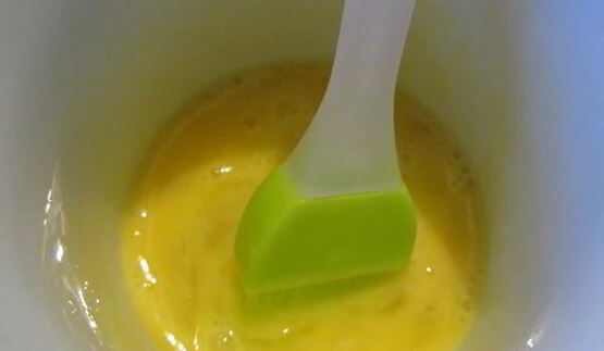 штрудель яблочный с изюмом и малиной