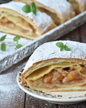 Яблочно-грушевый штрудель