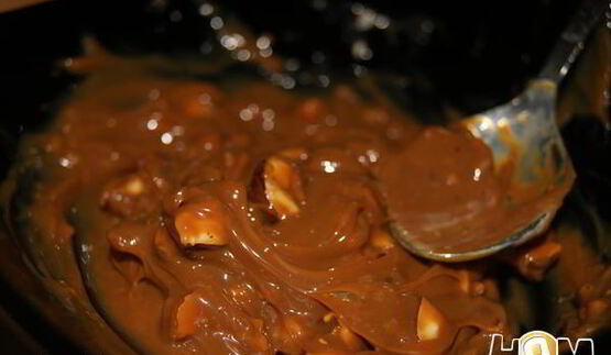 слоеные трубочки с вареной сгущенкой и орехами