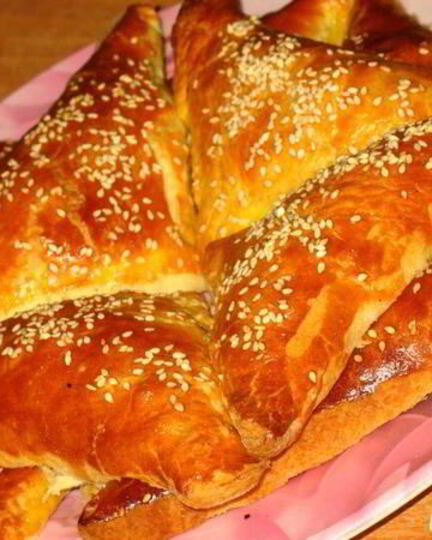 Рецепт слоек с сыром и копченой курицей