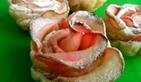 слойки с яблоками из слоеного бездрожжевого теста