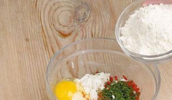 острые сырники с брынзой