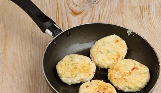 острые сырники с брынзой