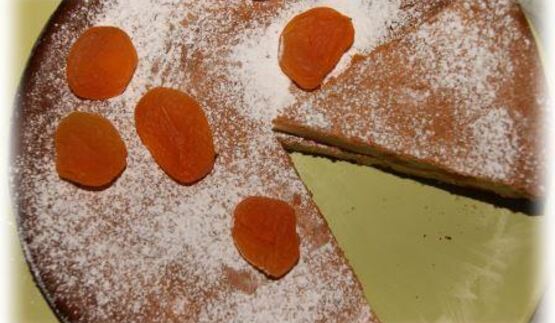 творожник с белым шоколадом и курагой