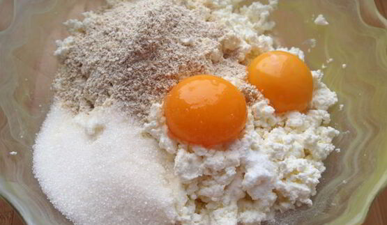 запеченные сырники с цукатами