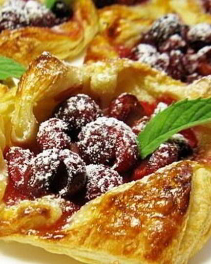 Рецепт слоеного теста с вишней