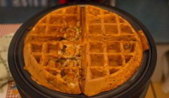 тесто для вафель в вафельнице