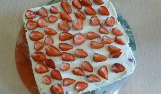клубничный торт с белым шоколадом