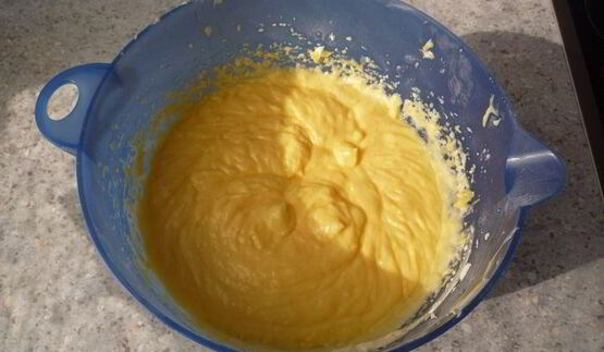 пасхальный кремообразный шоколадный торт с яичным ликером