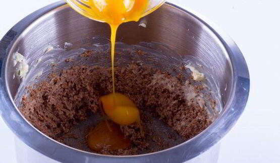 торт с тыквой и сабайоном на белом шоколаде