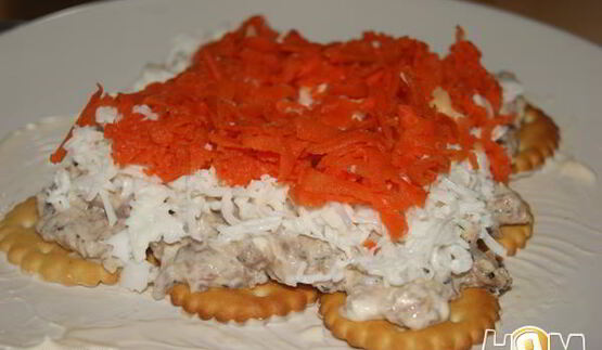 торт закусочный с крекерами