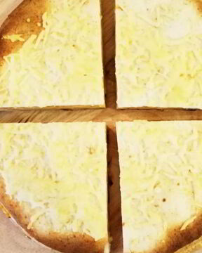 Тортильи, запеченные в духовке с сыром