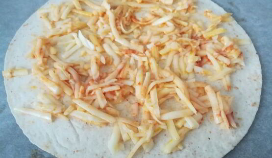 тортильи, запеченные в духовке с сыром