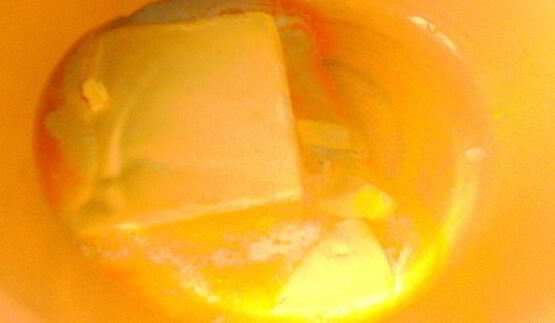 яблочный медовик